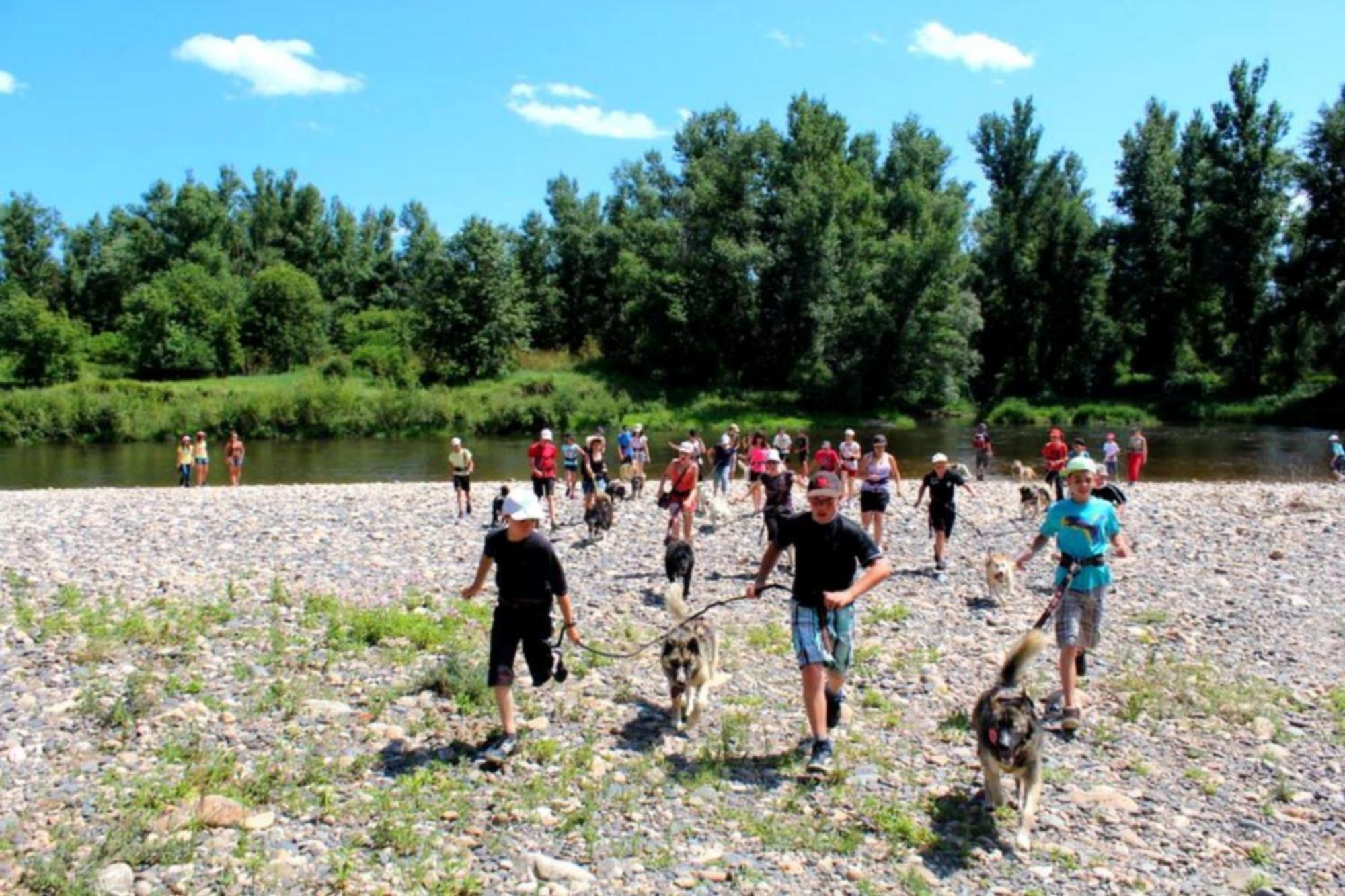 L'Oree Du Pichier Boisset  Ruang foto